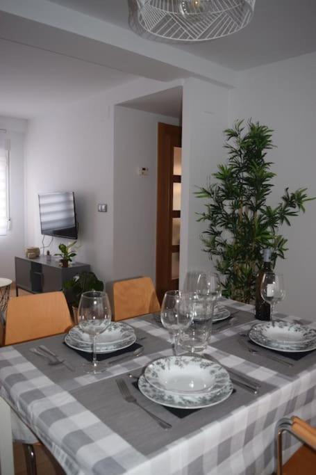 Apartment Inmejorable Cerca Estacion Delicias Con Garaje